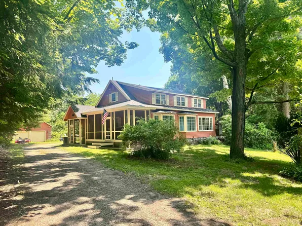43 White Oaks Road, Laconia, NH 03246