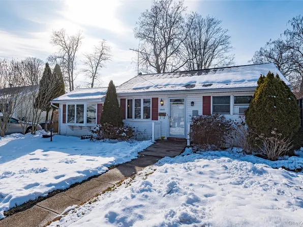 1440 Lombardy Boulevard, Bay Shore, NY 11706
