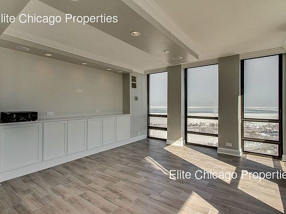 4th image of 1660 N La Salle St #3101