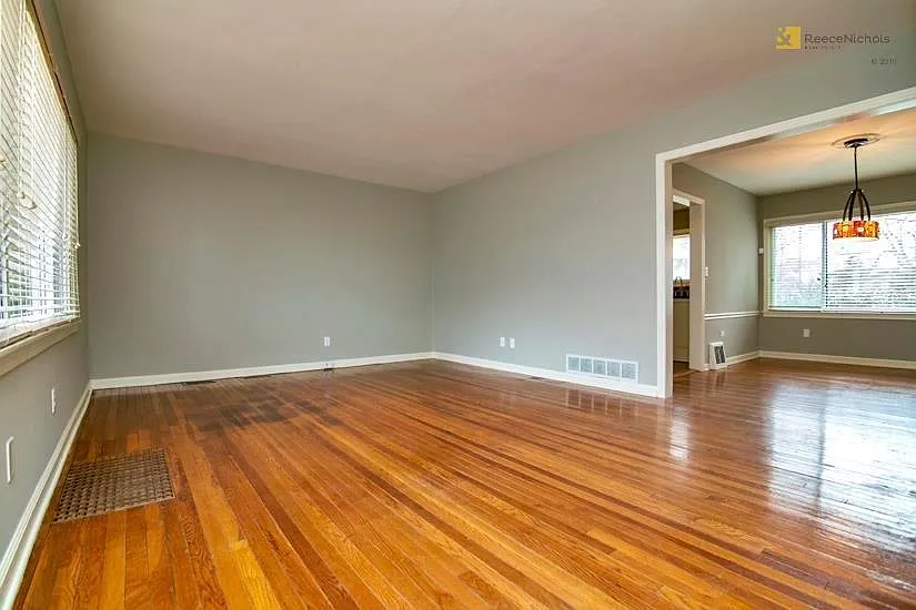 2 bed, 1015 sqft, $2,200 — Photo 4