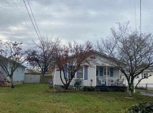 604 Barker St, Elizabethton, TN 37643