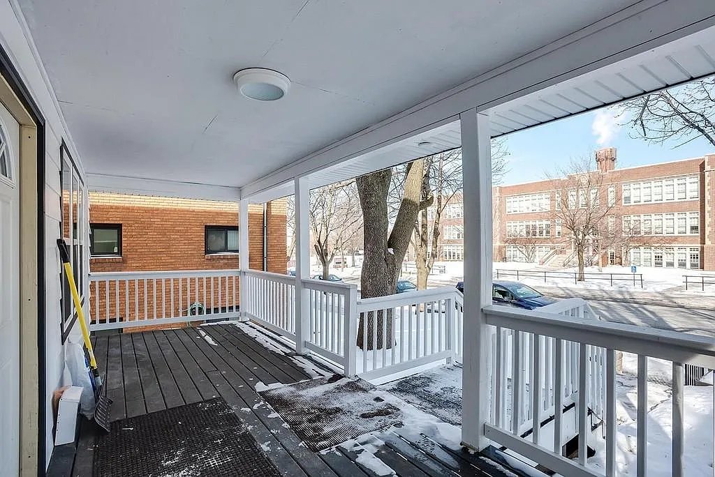 6 bed, $4,200 — Photo 3