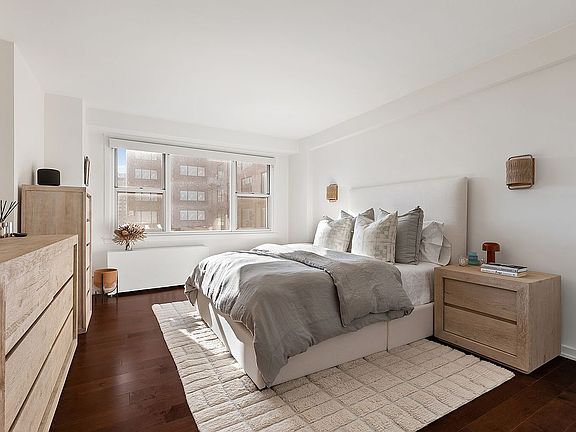 5th image of 18 Charlton St Unit 9L