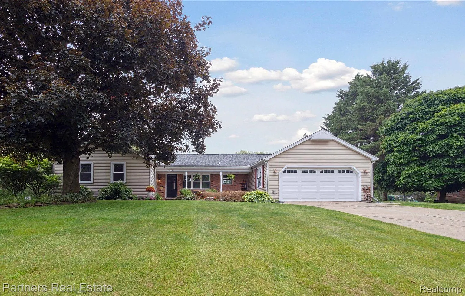 6573 Grand Circle Dr photo 1
