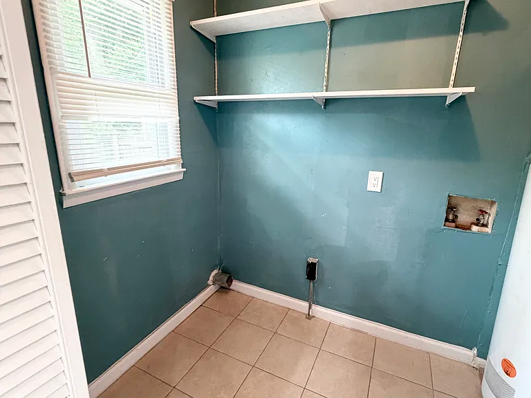 1678 Aircraft Dr SE #1 — Photo 9
