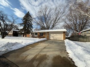 1126 Harrison St S, Shakopee, MN 55379