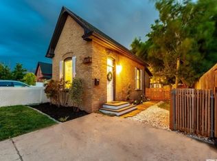 208 E Vine St, Murray, UT 84107