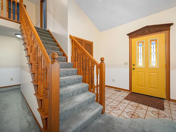 2nd image of 3761 N Hampton Rd