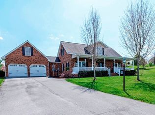 140 Holly Ridge Rd, Glade Spring, VA 24340