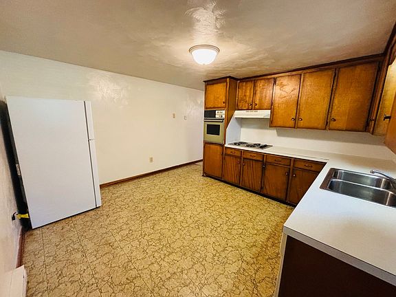 3rd image of 720 E Roanoke St #3