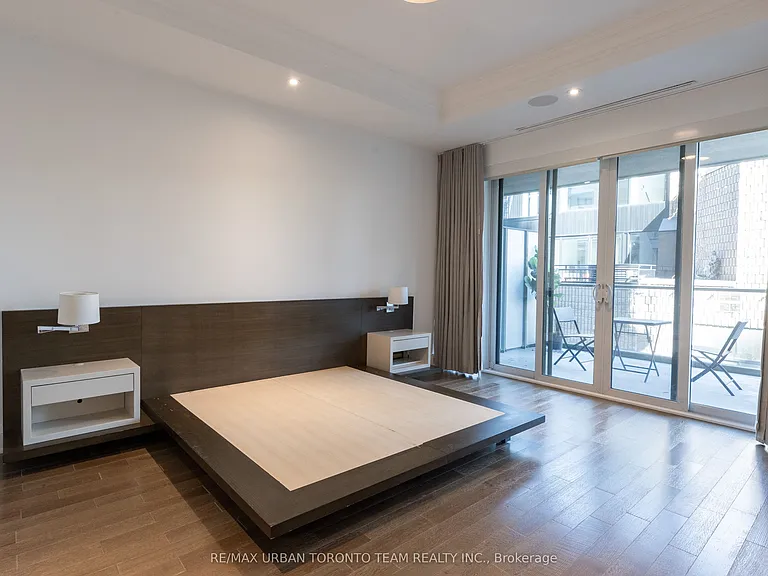 80 Yorkville Ave #303 — Photo 29