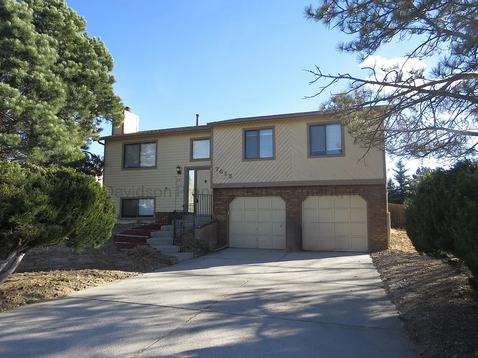 7615 Rickshaw Dr