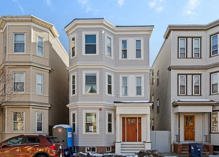 821 Saratoga St #4 — Photo 24