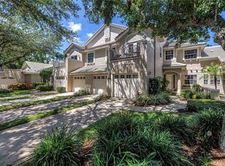 5090 White Pine Cir NE, Saint Petersburg, FL 33703
