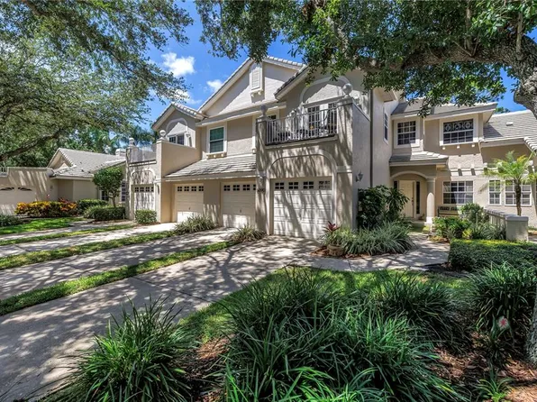 5090 White Pine Cir NE, Saint Petersburg, FL 33703