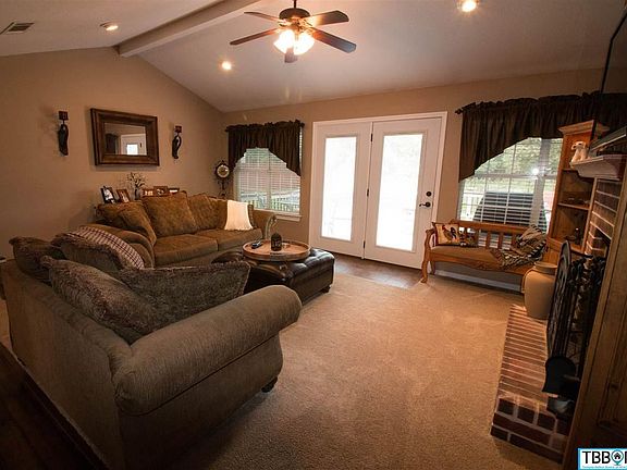 3rd image of 117 Northcliffe Dr