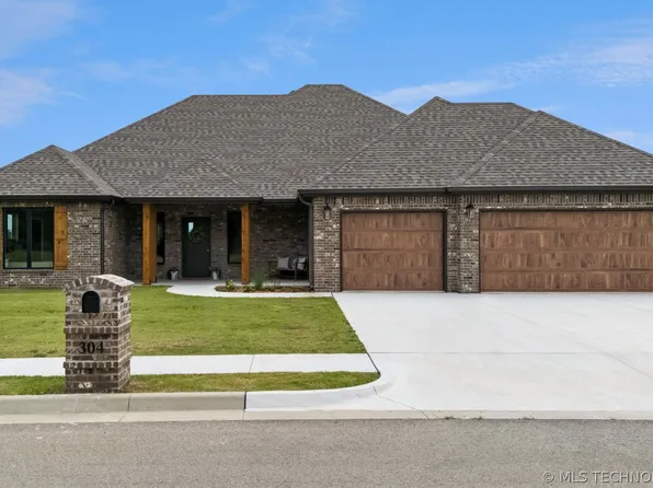 304 Barley Hill Rd, Bartlesville, OK 74006