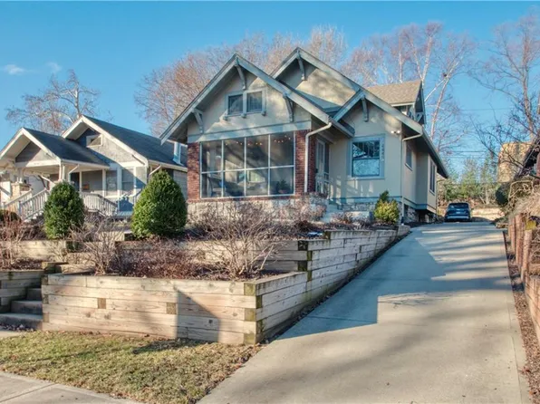 4440 Pennsylvania Ave, Kansas City, MO 64111