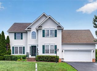 440 Roper Dr, Bowling Green, VA 22427