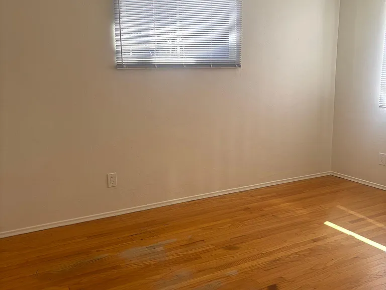 4848 Parks Ave — Photo 12