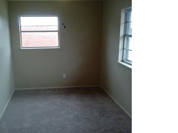 5th image of 5325 NW Cherry Ave