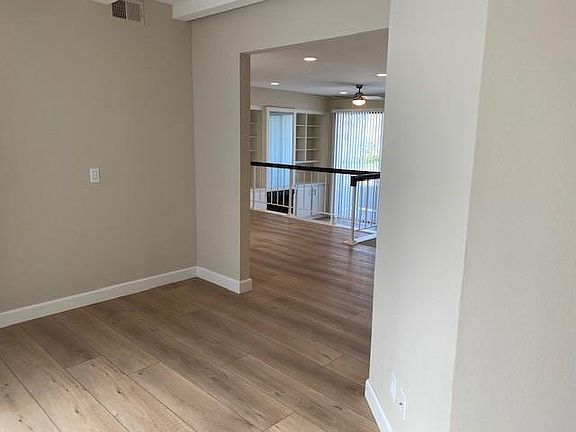 5th image of 24 Gretel Ct