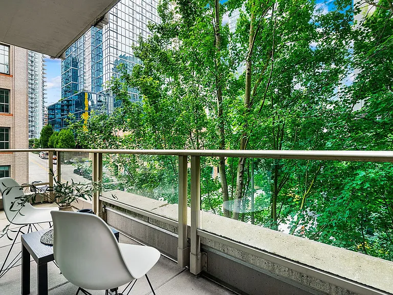 910 Lenora St #S403 — Photo 19
