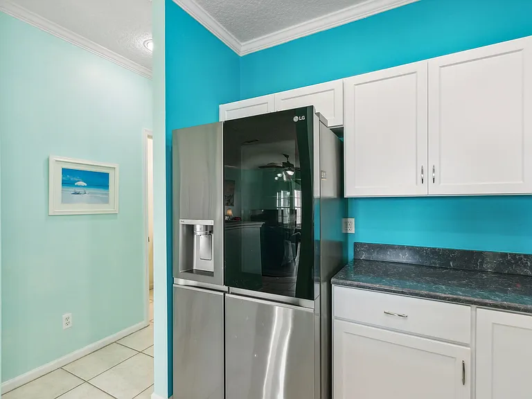2919 S Fletcher Ave — Photo 22