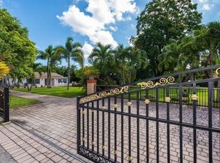 450 N Flamingo Rd, Plantation, FL 33325