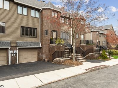 7 Village Green Ct, South Orange, NJ, 07079