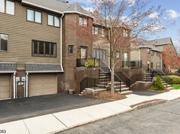 7 Village Green Ct, South Orange Village Twp., NJ 07079