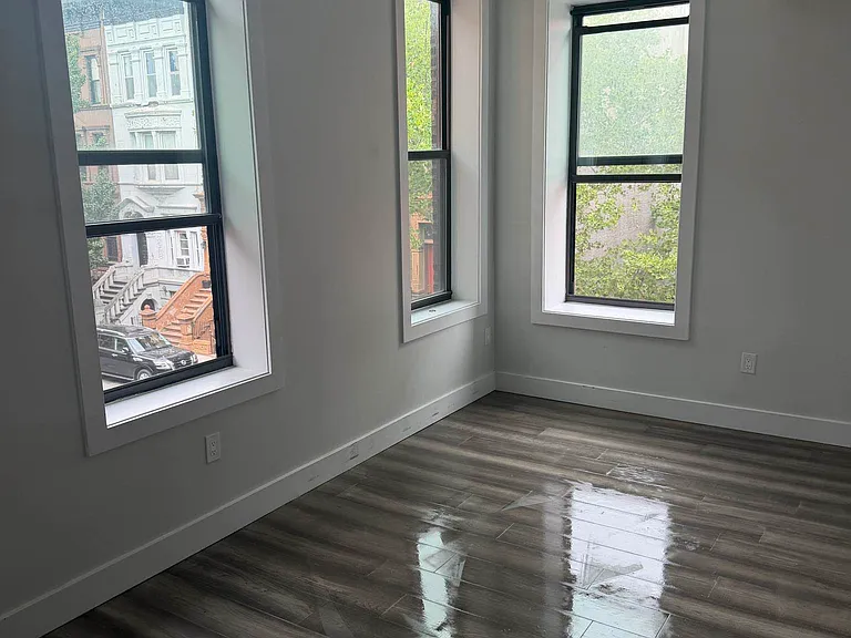 239 Lenox Ave #2B — Photo 2
