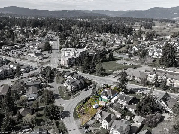 7909 E Saanich Rd, Central Saanich, BC V8M 1T4