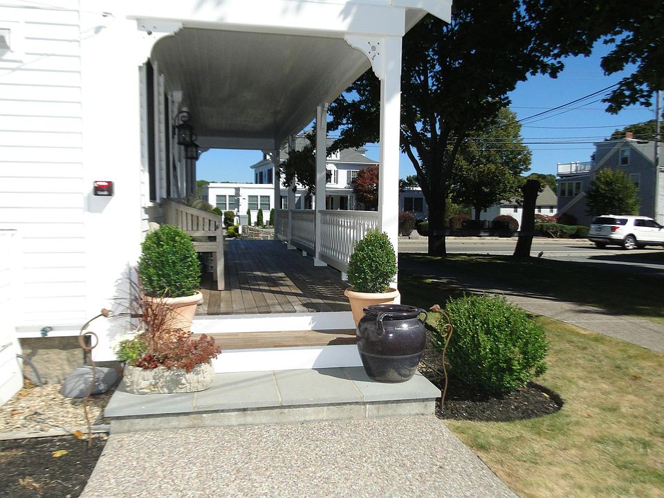 1st image of 141 Main St