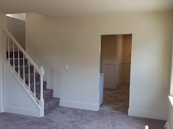 5th image of 3711 S Park Ave