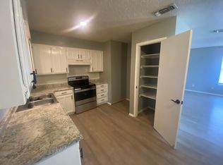 312 Briar Cir W, Crowley, TX 76036