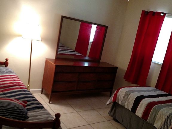 3rd image of 132 Rotonda Cir