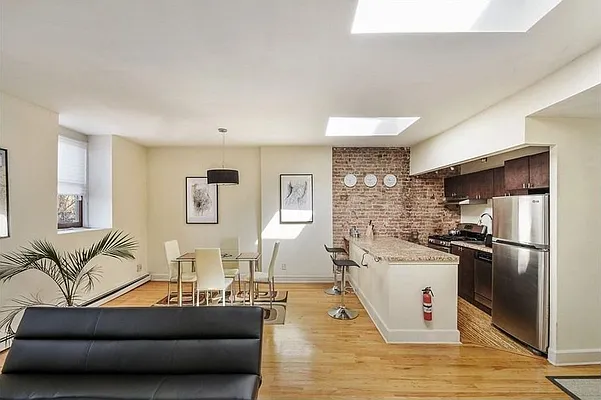 Rented by Owner | media 1