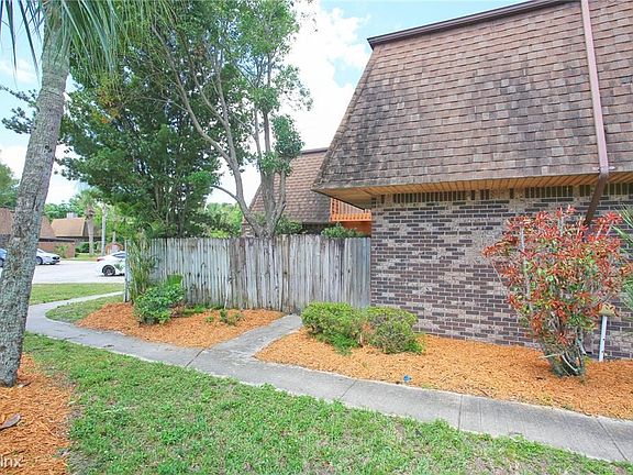 3rd image of 303 Terrace Ct