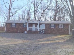 1037 White Bluff Rd, White Bluff, TN 37187