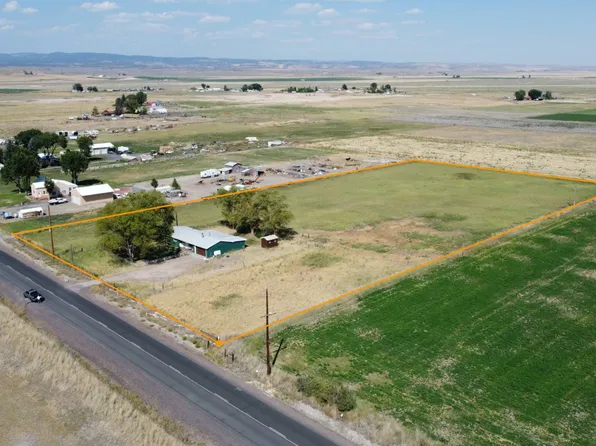 70369 Red Barn Rd, Burns, OR 97720