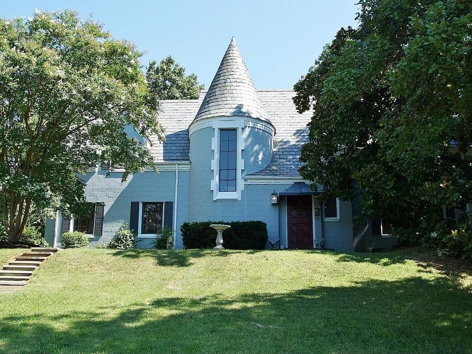 1st image of 915 Welton Ave SW