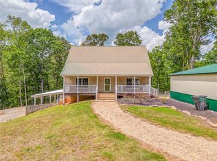 225 Deer Hollow Trl, Talking Rock, GA 30175