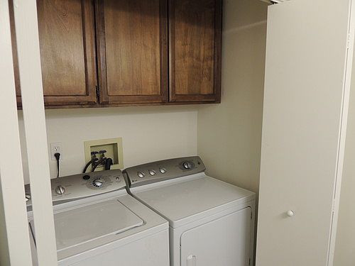 4th image of 684 Dorothy Way