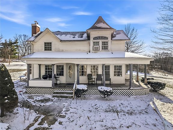 4th image of 1173 Fredonia Rd