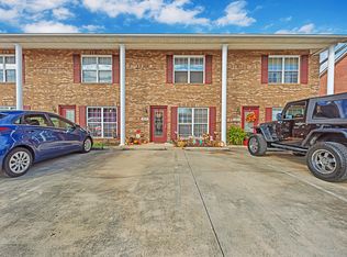 2427 Hallerins Ct, Maryville, TN 37801