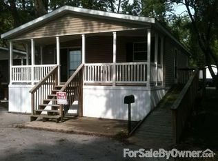 5918 NW 47th St, Riverside, MO 64150