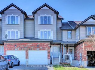 220 Westmeadow Dr, Kitchener, ON N2N 3R1