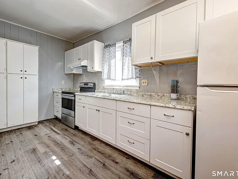 90 N Turnpike Rd #1 — Photo 18