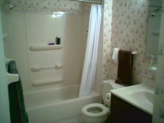 1st Floor Bathroom